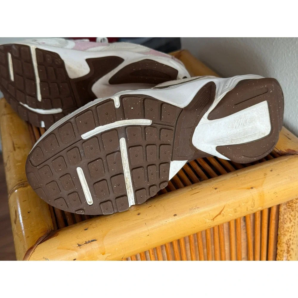 Women's‎ Nike size 5